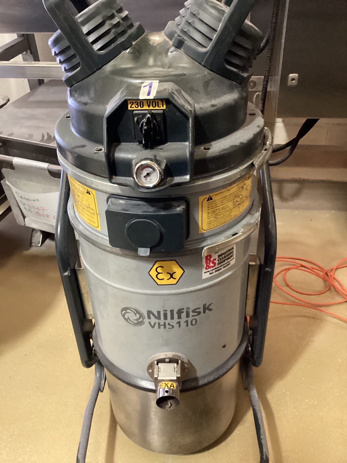 ATEX industrial vacuum cleaner supported by R&S